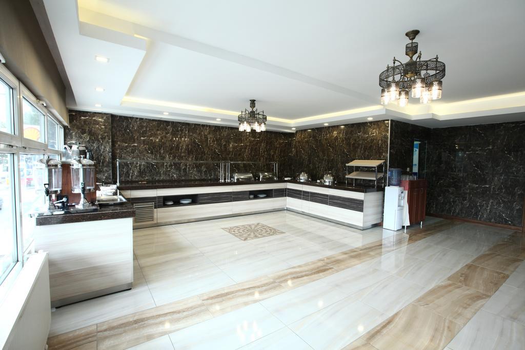 Otel Eyna