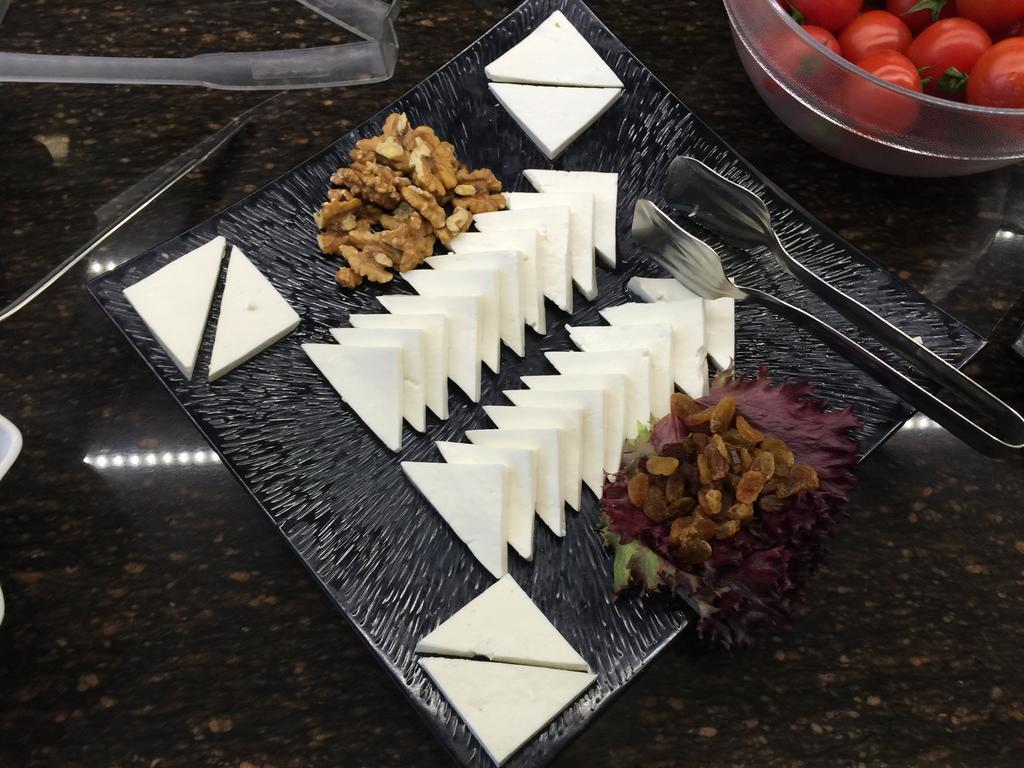 Otel Eyna